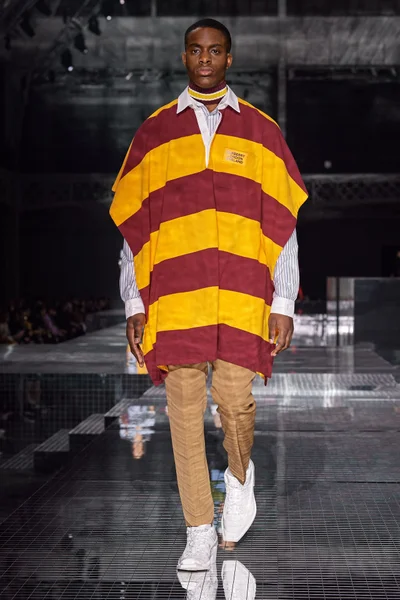 Look 90